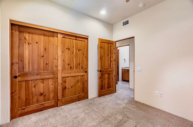 1424 Vinca Trail NE, Albuquerque, NM 87112