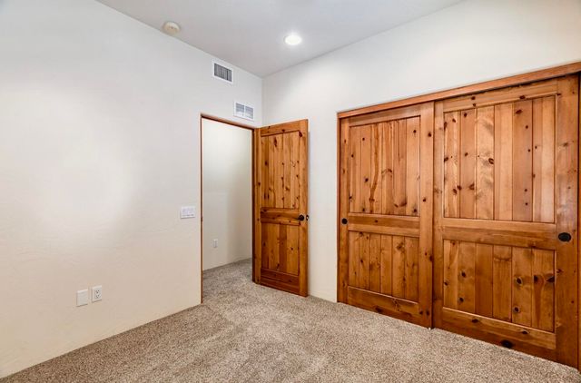 1424 Vinca Trail NE, Albuquerque, NM 87112