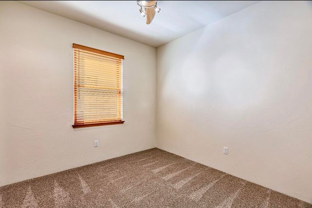 1424 Vinca Trail NE, Albuquerque, NM 87112
