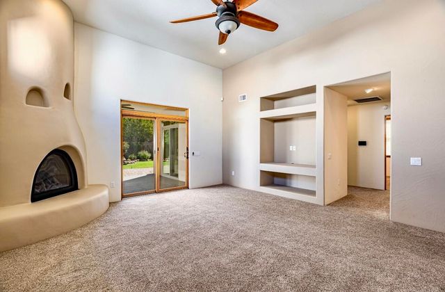 1424 Vinca Trail NE, Albuquerque, NM 87112