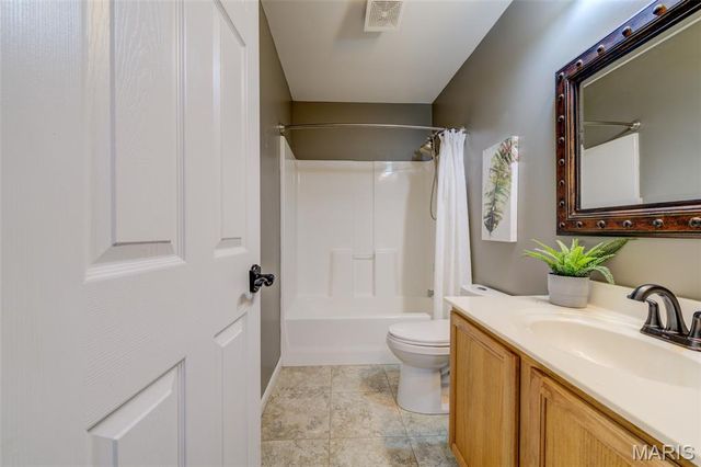 140 Park Ridge Drive, O'fallon, MO 63366