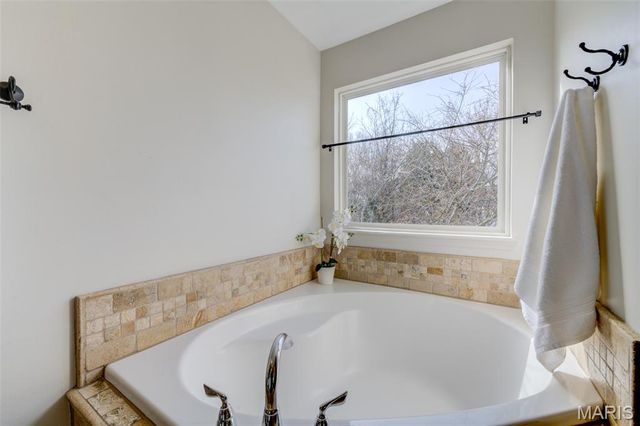 140 Park Ridge Drive, O'fallon, MO 63366