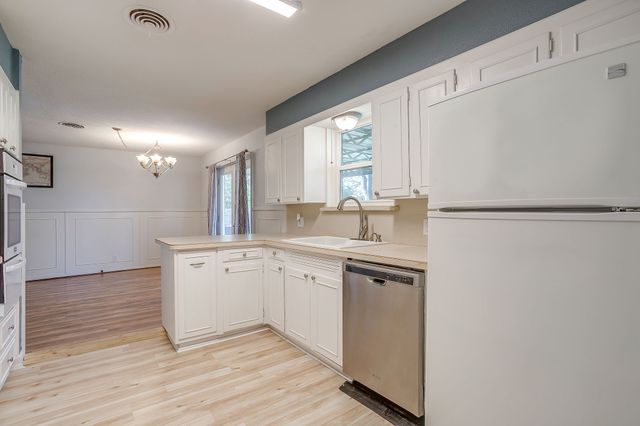 2020 Crestridge Street, Stephenville, TX 76401