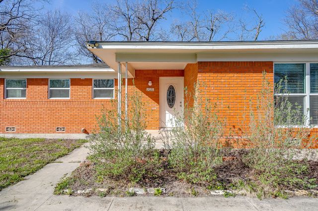 2020 Crestridge Street, Stephenville, TX 76401