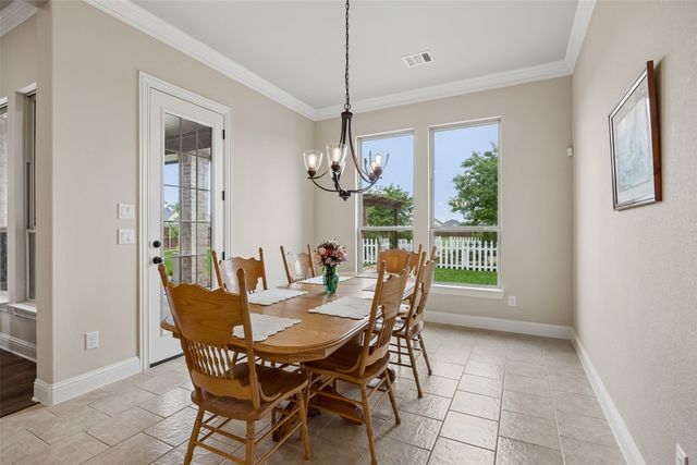 8221 Palmer Lane, Waxahachie, TX 75167