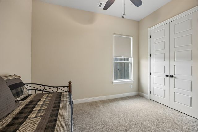 8221 Palmer Lane, Waxahachie, TX 75167