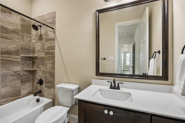 8221 Palmer Lane, Waxahachie, TX 75167