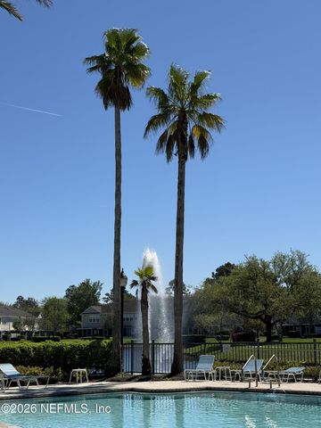 7990 BAYMEADOWS Road 201, Jacksonville, FL 32256