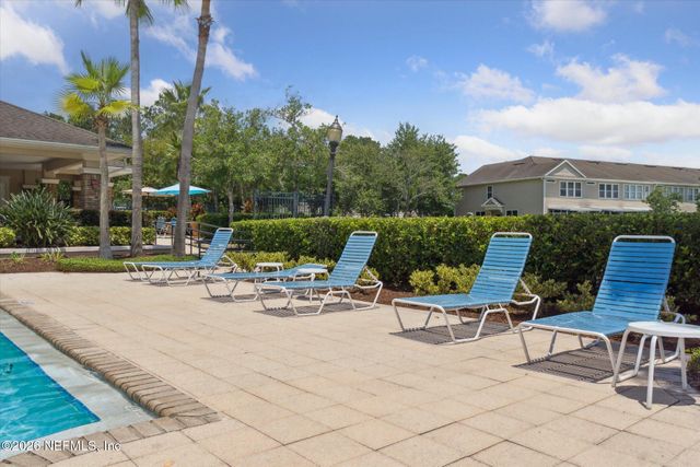 7990 BAYMEADOWS Road 201, Jacksonville, FL 32256