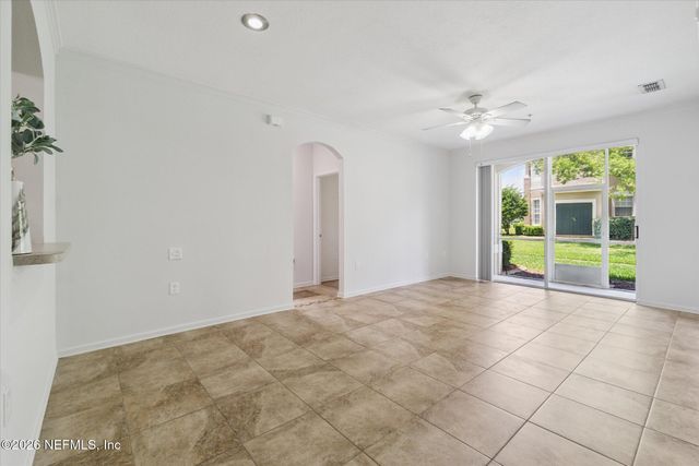 7990 BAYMEADOWS Road 201, Jacksonville, FL 32256