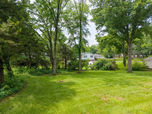 5 LONGFELLOW LN, Columbia, MO 65203