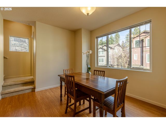 10518 Ne CEDAR FALLS Loop, Hillsboro, OR 97006