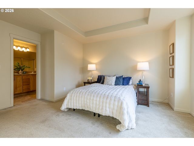 10518 Ne CEDAR FALLS Loop, Hillsboro, OR 97006