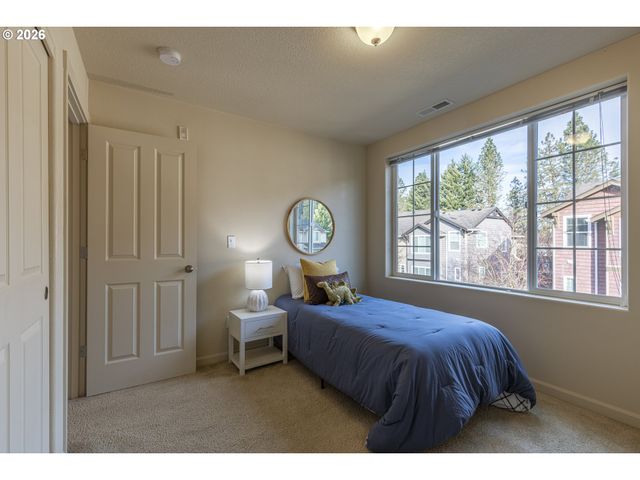 10518 Ne CEDAR FALLS Loop, Hillsboro, OR 97006