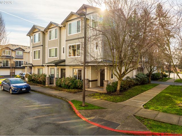 10518 Ne CEDAR FALLS Loop, Hillsboro, OR 97006