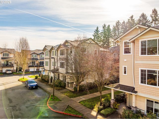 10518 Ne CEDAR FALLS Loop, Hillsboro, OR 97006