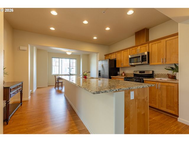 10518 Ne CEDAR FALLS Loop, Hillsboro, OR 97006