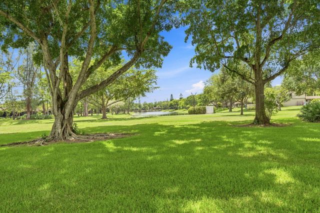22311 WHISTLING PINES Lane, Boca Raton, FL 33428