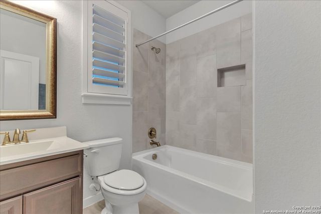 7914 Roanoke Run Unit 16, San Antonio, TX 78240