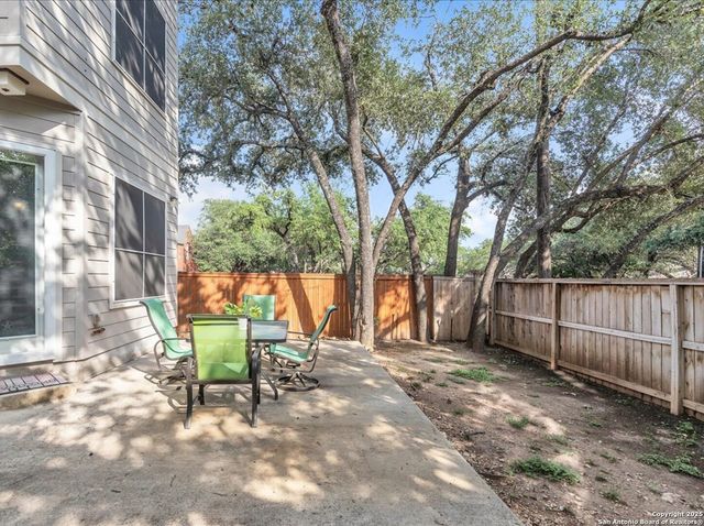 7914 Roanoke Run Unit 16, San Antonio, TX 78240