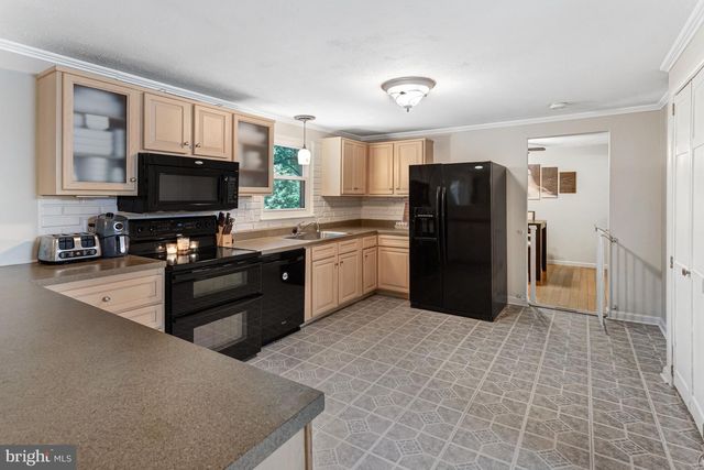 2602 CHESTER CIR, Woodbridge, VA 22191