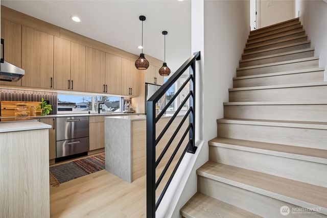 2626 A 58th Avenue SW, Seattle, WA 98116