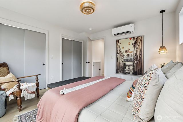 2626 A 58th Avenue SW, Seattle, WA 98116