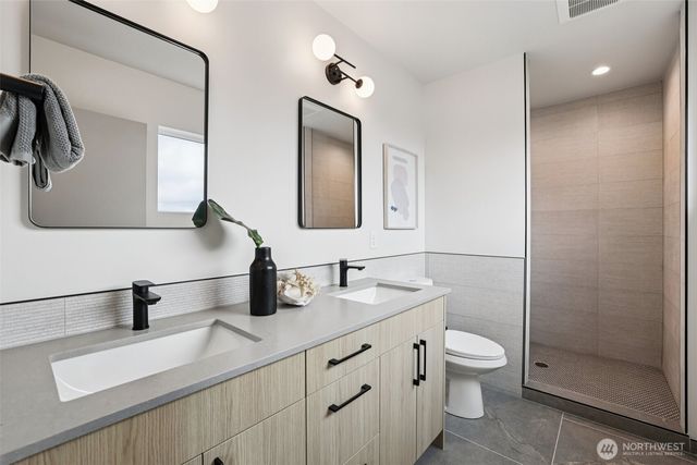 2626 A 58th Avenue SW, Seattle, WA 98116