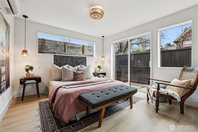 2626 A 58th Avenue SW, Seattle, WA 98116