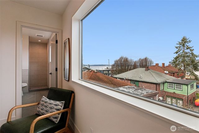 2626 A 58th Avenue SW, Seattle, WA 98116