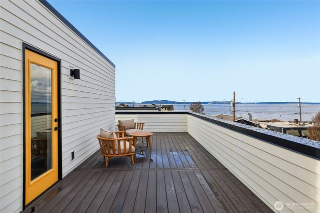 2626 A 58th Avenue SW, Seattle, WA 98116