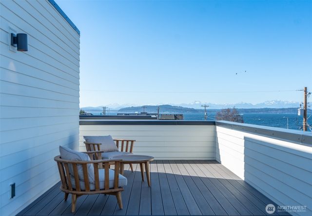 2626 A 58th Avenue SW, Seattle, WA 98116