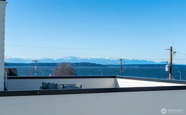 2626 A 58th Avenue SW, Seattle, WA 98116