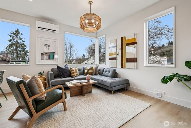 2626 A 58th Avenue SW, Seattle, WA 98116