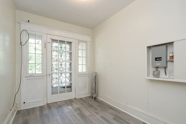 83 Kimberly Ave, Springfield, MA 01108