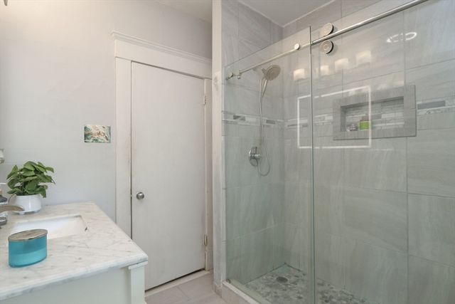 83 Kimberly Ave, Springfield, MA 01108