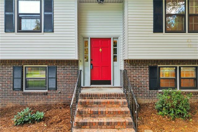 6193 Pine Lane, Douglasville, GA 30135