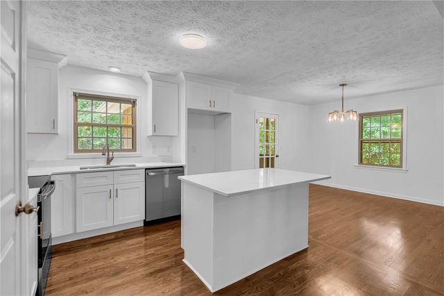 6193 Pine Lane, Douglasville, GA 30135