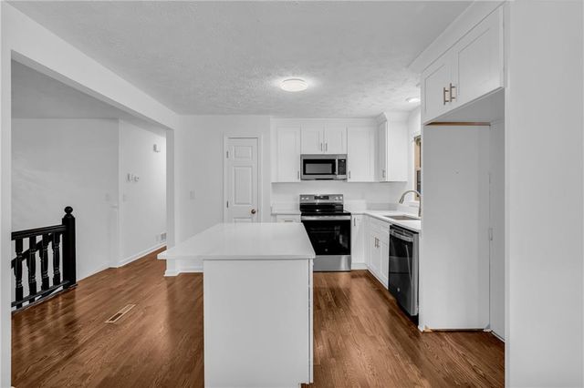 6193 Pine Lane, Douglasville, GA 30135