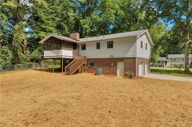 6193 Pine Lane, Douglasville, GA 30135