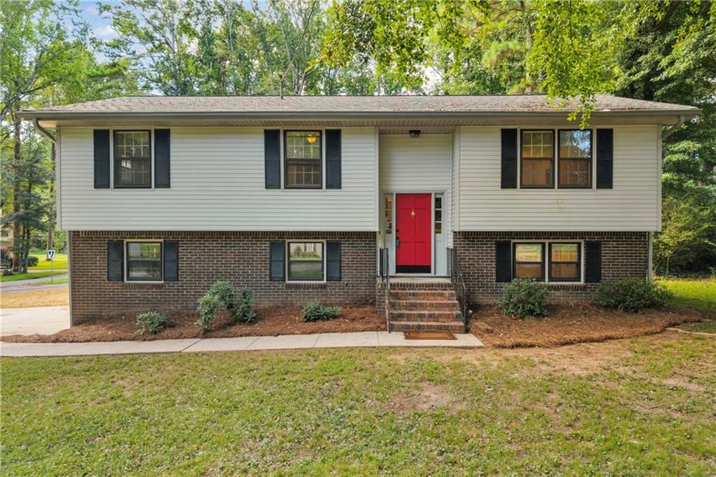 6193 Pine Lane, Douglasville, GA 30135