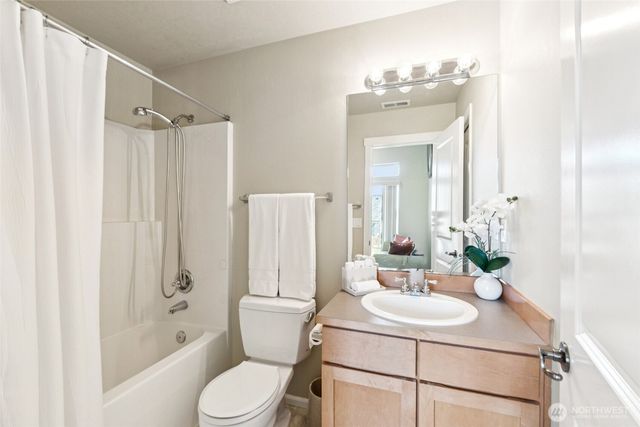 20916 13th Avenue W, Lynnwood, WA 98036