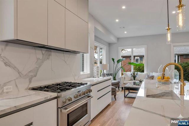 2449 Camner Street, Fort Lee, NJ 07024