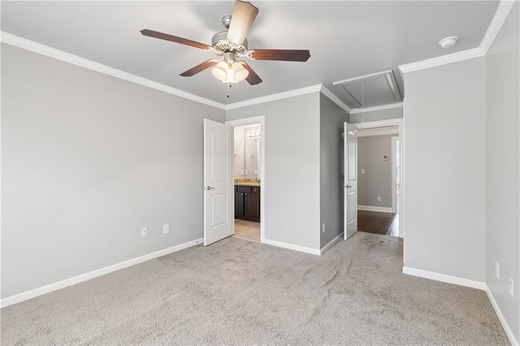 Image 26 of property listing at 2854 Jordan Oaks Lane, Decatur, GA 30033