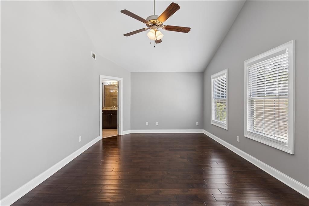 Image 28 of property listing at 2854 Jordan Oaks Lane, Decatur, GA 30033