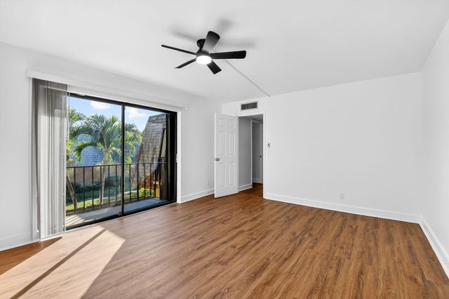 198 Lake Arbor Drive, Palm Springs, FL 33461