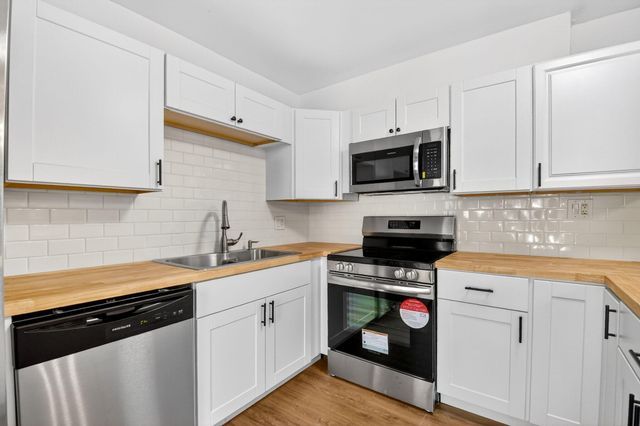 198 Lake Arbor Drive, Palm Springs, FL 33461