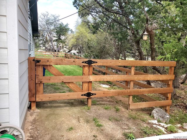 1125 CEDAR GROVE TRL, Spring Branch, TX 78070