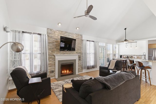 4 Branchwood Place, Bayville, NJ 08721