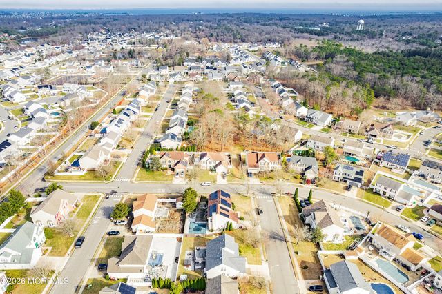 4 Branchwood Place, Bayville, NJ 08721